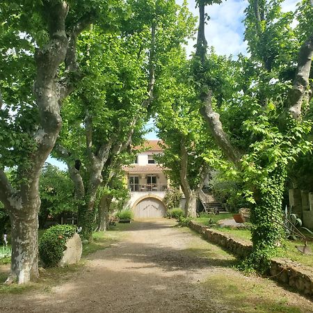 Bed and Breakfast Moulin De Bonfilhon Cornillon-Confoux Exterior foto