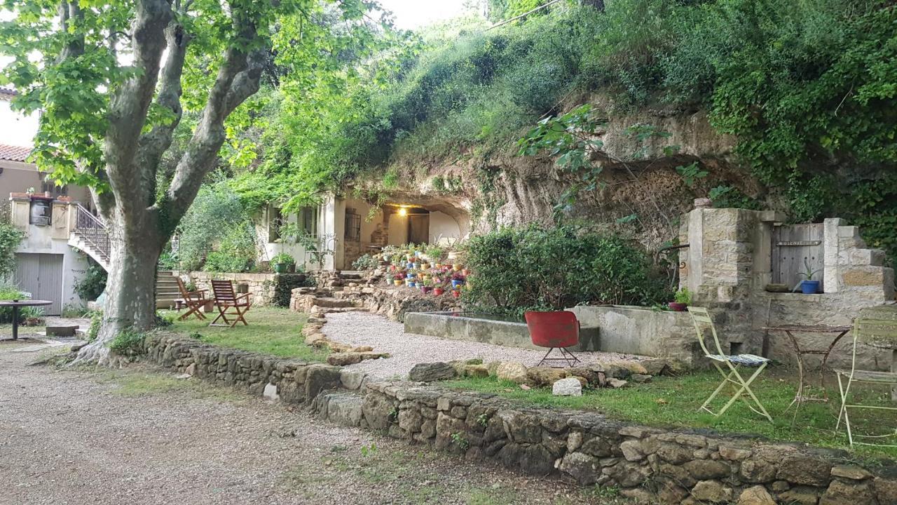 Bed and Breakfast Moulin De Bonfilhon Cornillon-Confoux Exterior foto