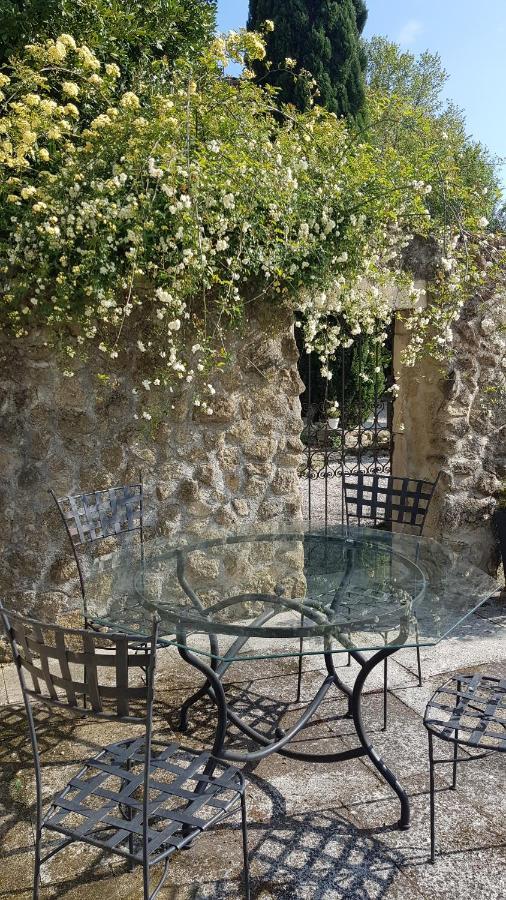 Bed and Breakfast Moulin De Bonfilhon Cornillon-Confoux Exterior foto