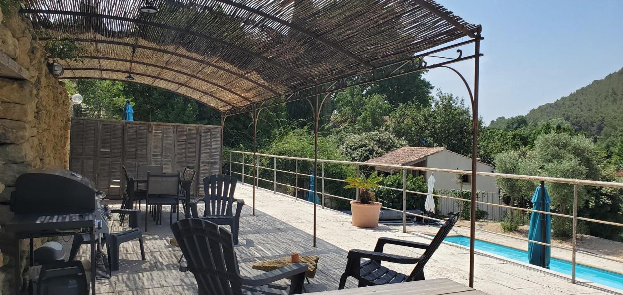 Bed and Breakfast Moulin De Bonfilhon Cornillon-Confoux Exterior foto