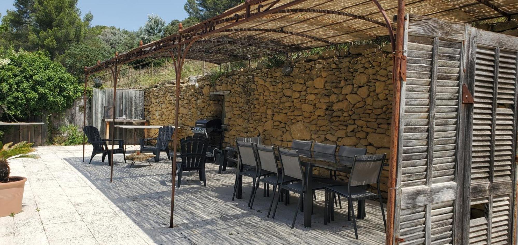 Bed and Breakfast Moulin De Bonfilhon Cornillon-Confoux Exterior foto